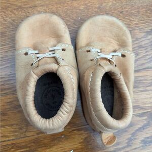 Bundle of Size 2 and 4 Freshly Picked Moccasins Tan Leather Oxford Shoes